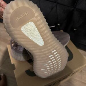 Yeezy Boost 350 V2 Made by Adidas